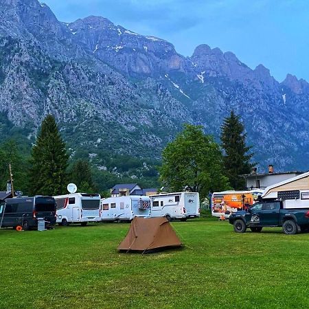 Hotel Tradita Valbone Zewnętrze zdjęcie